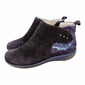 Halsa Womens size 10 Althea Boot Dark Red Leather